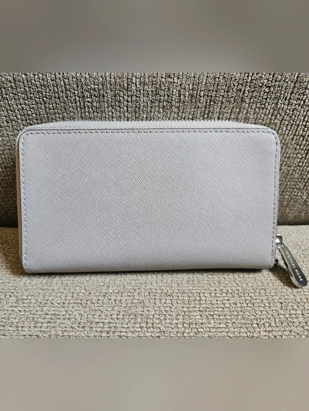 Michael Kors Jet Set Travel Phone Wallet Zip-Around Light Gray